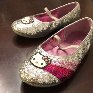 Hello Kitty girls dress shoes!